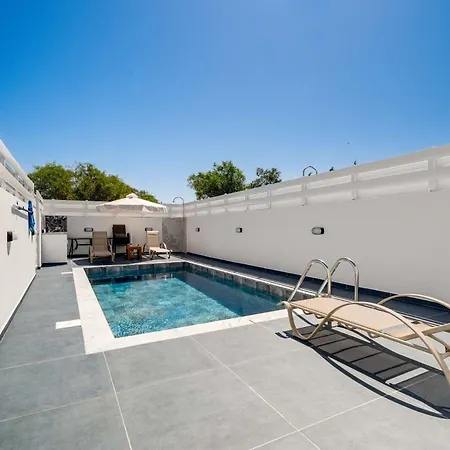 Panatheon Sunset Suites