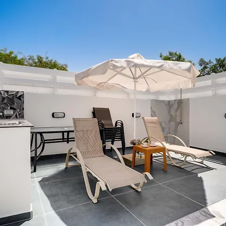 Panatheon Sunset Suites Villa *